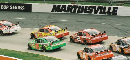  Dale Earnhardt Jr. and Kevin Harvick battle for position during a 2007 race at the Martinsville Speedway